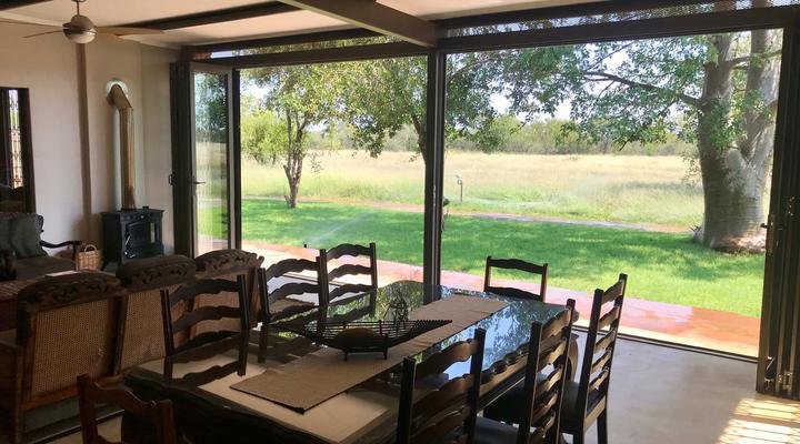 Buffalo Thorn Safari Lodge