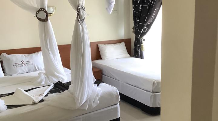 Grabo County Dream Hotel