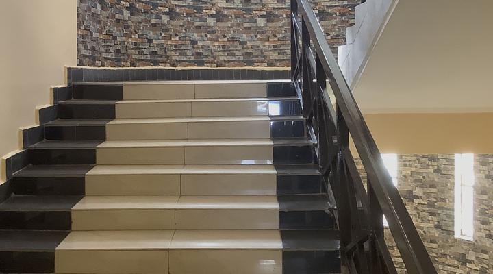 Grabo County Dream Hotel