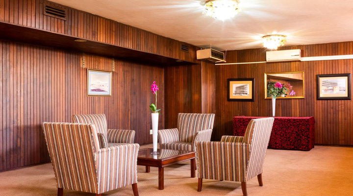 Elgro Hotel