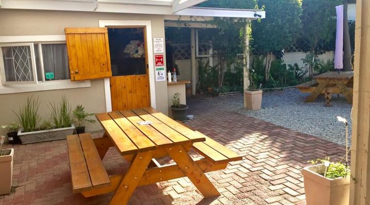 Jembjo’s Knysna Lodge & Backpackers