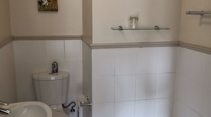 Candy Lee Accommodation Stellenbosch - Ikati