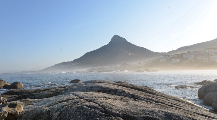 Beach House On The Rocks