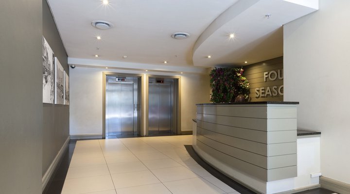 Four Seasons 1208
