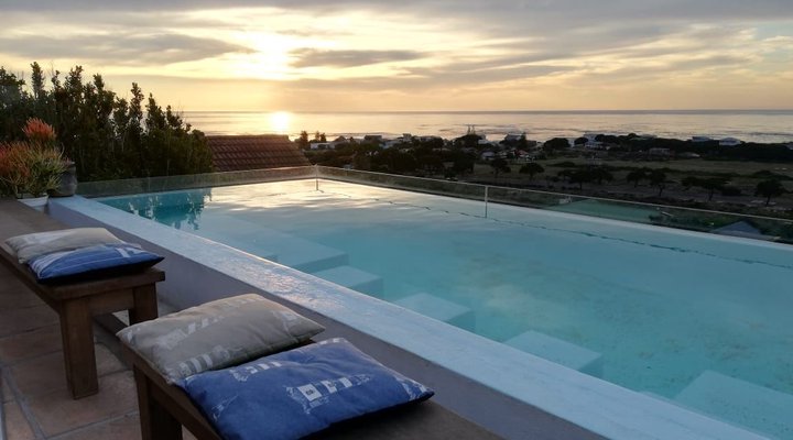 Mountain and Sea Apartment 3