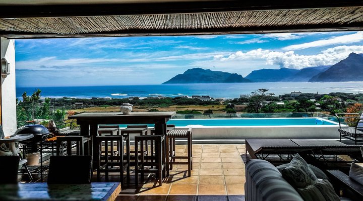 Mountain and Sea Apartment 3