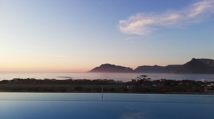 Mountain and Sea Apartment 3