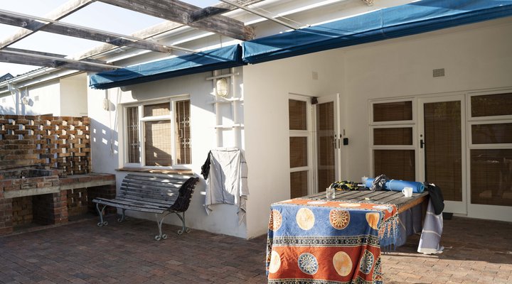 Brower Holiday House