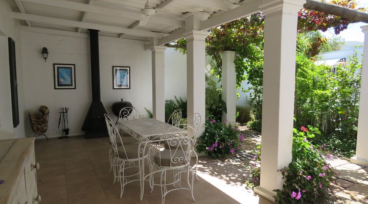 Jacaranda Cottage
