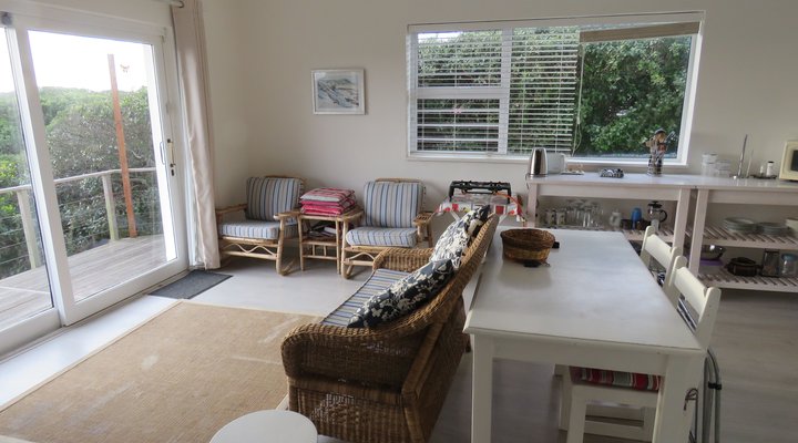 Metcalfs Longbeach Accommodation