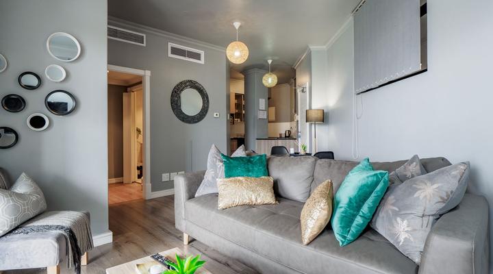 2 Sleeper with King Bed @ Unit 44 Point Watefront