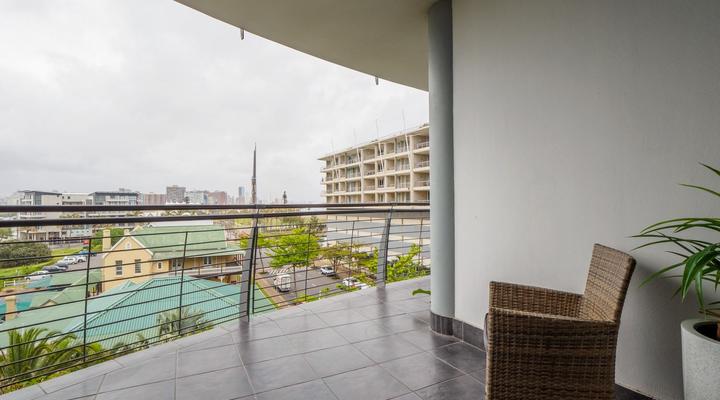 2 Sleeper with King Bed @ Unit 44 Point Watefront