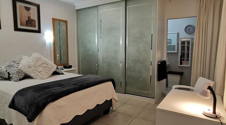 Lizzie's Garden Cottage