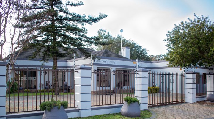 Balmoral Luxury Lodge