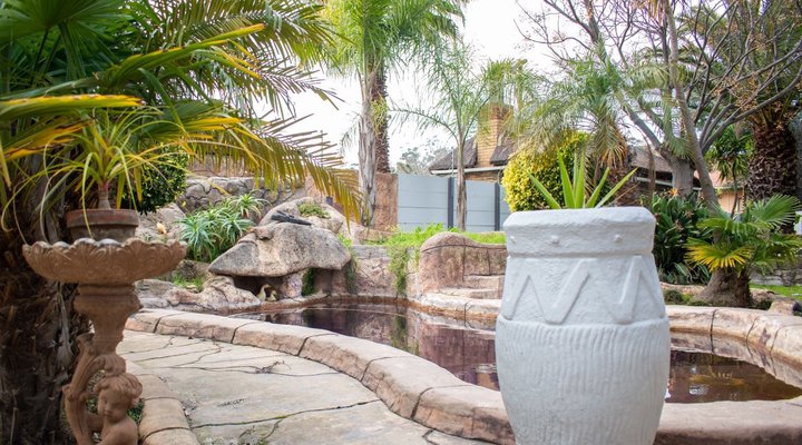 Balmoral Luxury Lodge