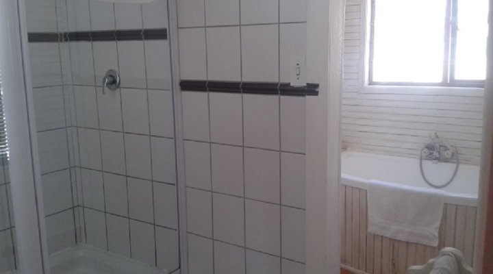 Glencairn Beach House