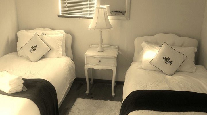 Glencairn Beach House