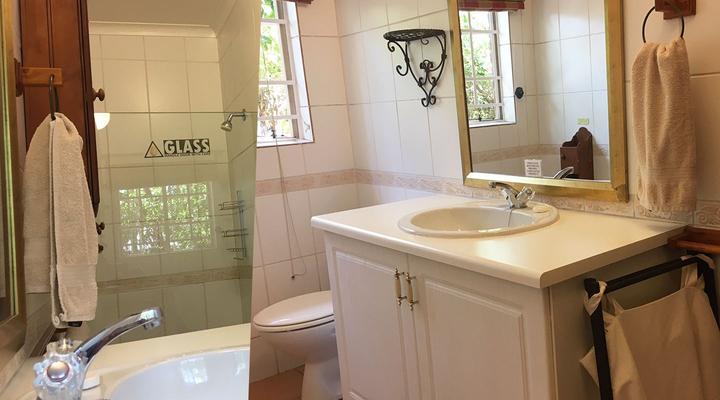 The Roosters Nest BnB