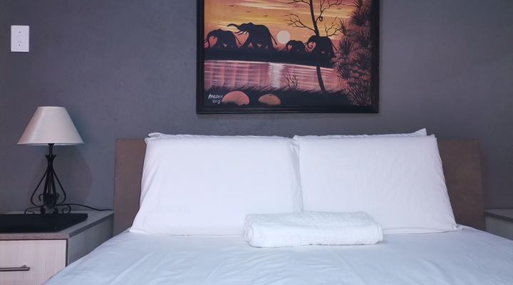 Kgakgamela Road Lodge