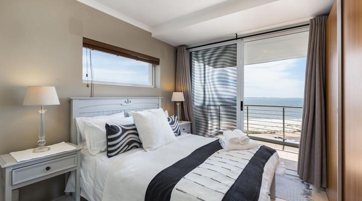 Horizon Bay 301 by CTHA