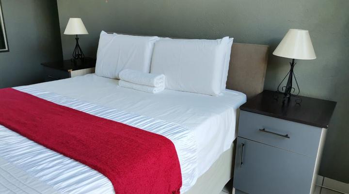 Kgakgamela Road Lodge