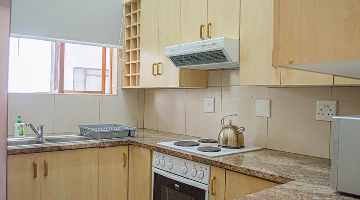 Searle's Manor - Apt 13