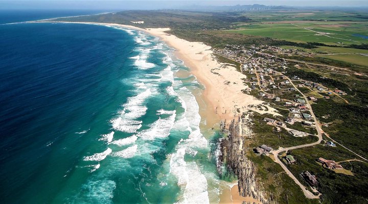 Oyster Bay Beach Lodge