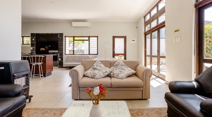Spacious Two Bedroom Self-Catering