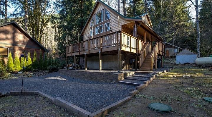 #02 Glacier Springs Cabin