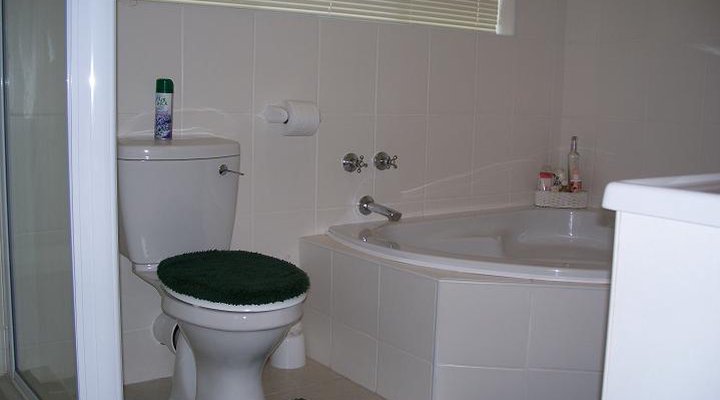 Afri-khaya Self-catering Apartment