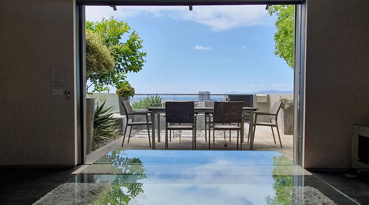 2 Bayview Terrace