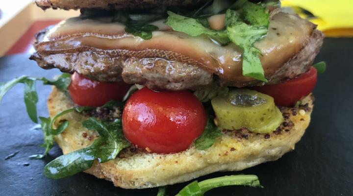 Les Chouettes - The French Country Cottage