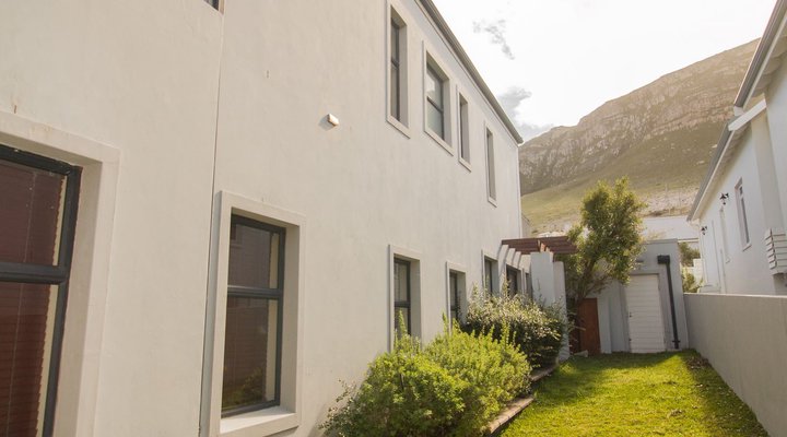 Fernkloof Manor House