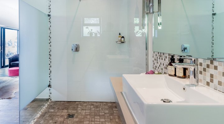 51 on Camps Bay Guest House