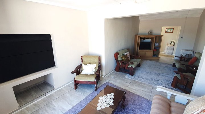 Ouma se Huisie