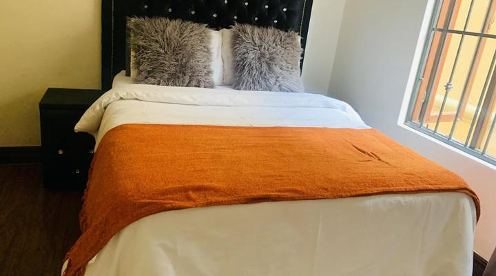 Crown Guest House Waterkloof