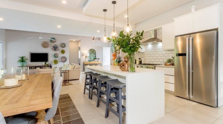 10 Silver Oak Road