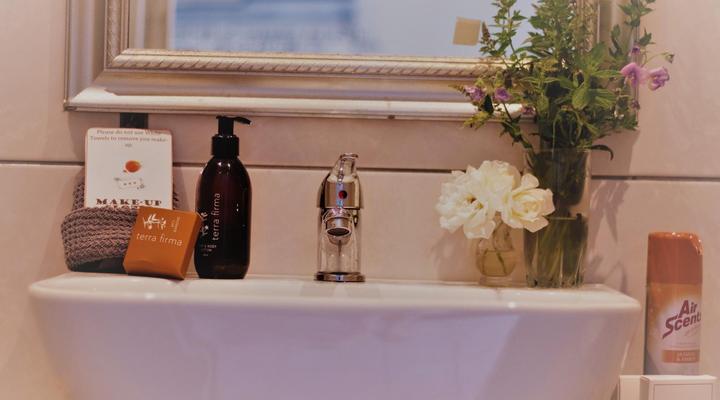 His Vessel Guesthouse Pty Ltd