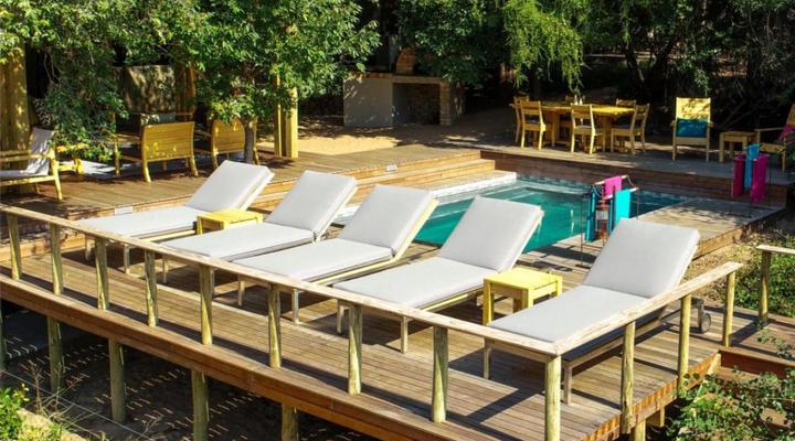 Bateleur Safari Camp