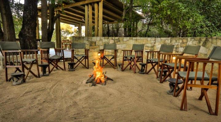 Bateleur Safari Camp