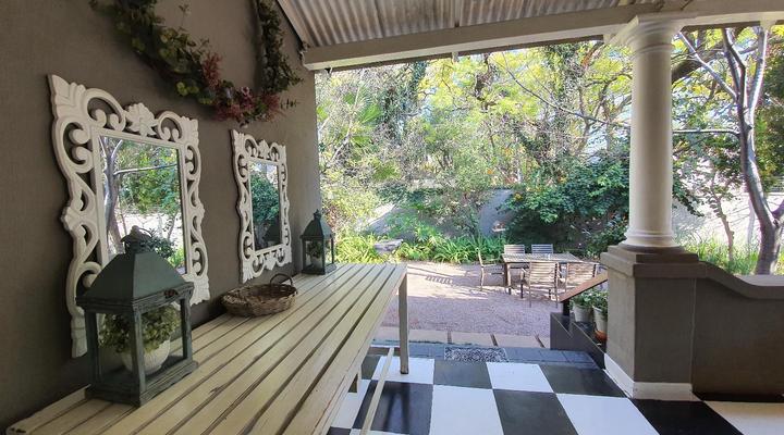 Waterhouse Guest Lodge - Bourke Street