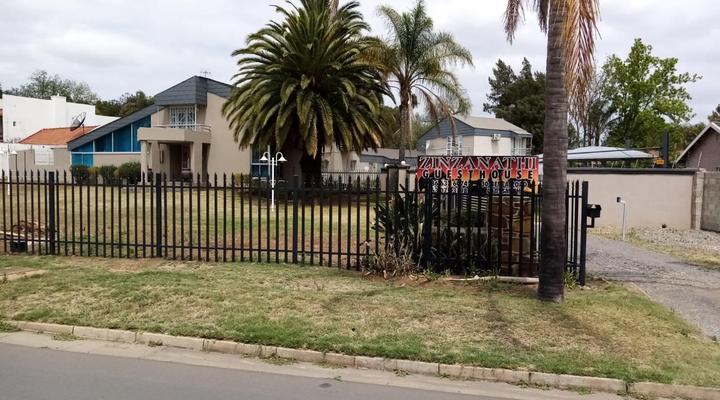 Zinzanathi Guesthouse