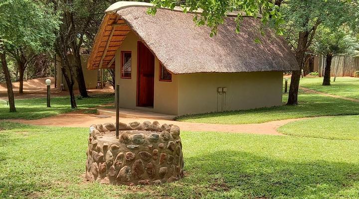 Shumba Safari Lodge