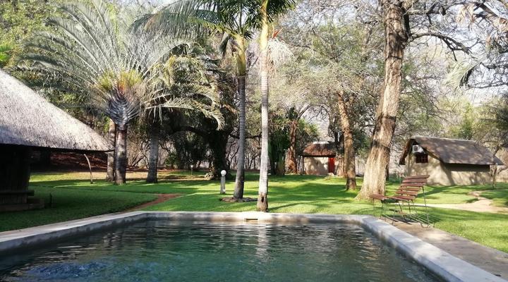 Shumba Safari Lodge