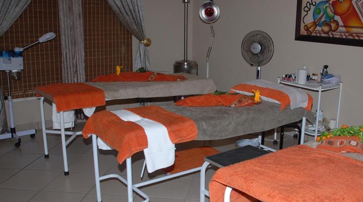 Attaché Guest Lodge & Spa