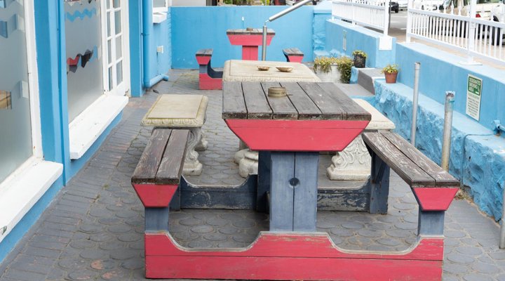 Shark Shack Backpackers