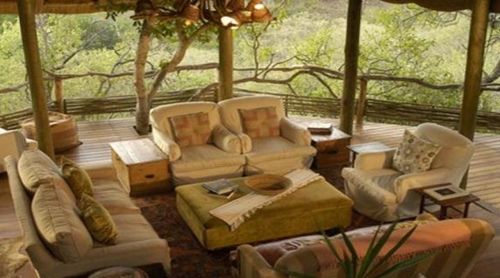 Buffalo Ridge Safari Lodge