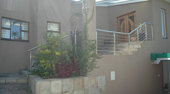 7 Rainbird Place