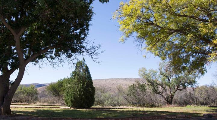 Roode Bloem Farm House