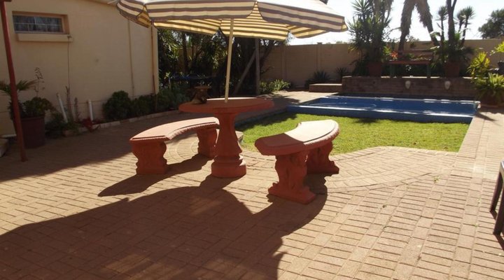 Grove Guesthouse